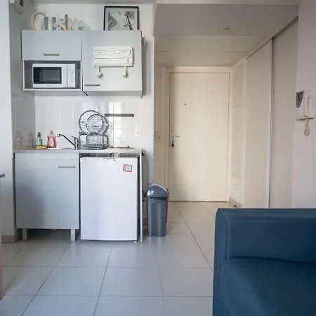 Guestready - Sejour Ideal A Saint-roch Pour 2 דירה *