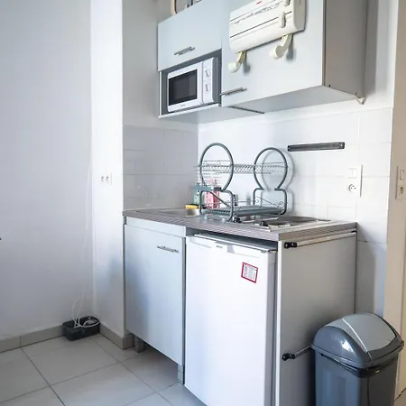 Guestready - Sejour Ideal A Saint-roch Pour 2 דירה